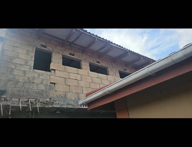 3 BEDROOM HOUSE FOR SALE IN CHARLESVILLE